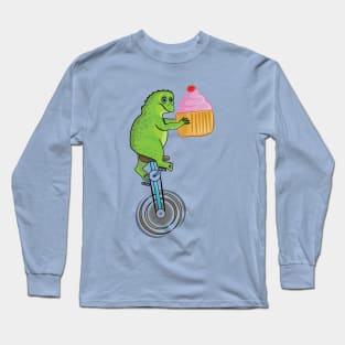 cute frog bring cup cake Long Sleeve T-Shirt